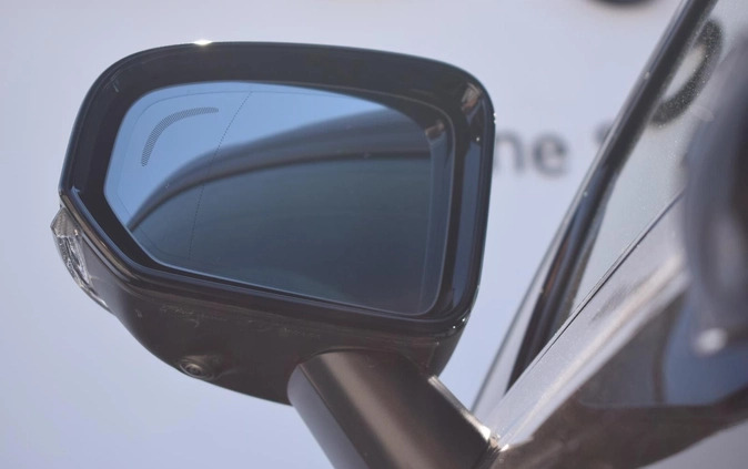 Volvo V60 cena 279900 przebieg: 30000, rok produkcji 2023 z Wrocław małe 407